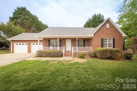 3971 Rolling Meadow Ln, Lincolnton, NC 28092