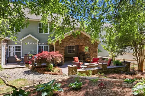 5009 Magna Ln, Indian Trail, NC 28079