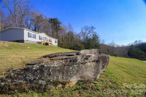 36 Whisper Mountain Rd, Hendersonville, NC 28792