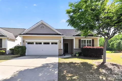 8807 Heartleaf Rd, Charlotte, NC 28227