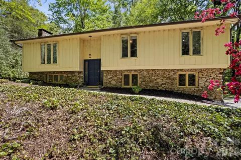 100 Greenbriar Ave, Flat Rock, NC 28731