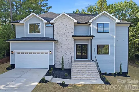 6882 Pine Moss Ln, Clover, SC 29710