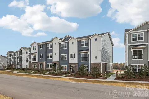 359 Golden Maple Ct, Fort Mill, SC 29708