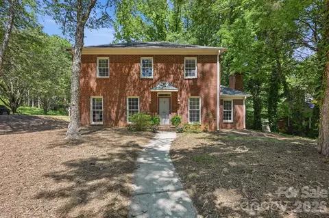 9701 Enid Ln, Matthews, NC 28105
