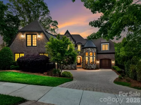 5915 Vidal Ln, Charlotte, NC 28226