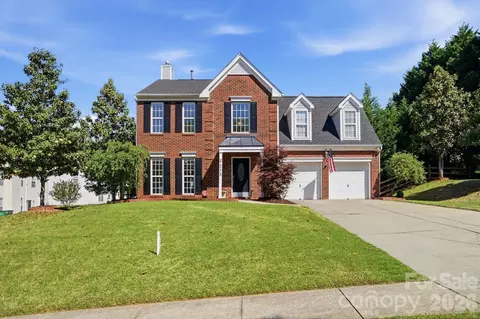 9213 Chastain Walk Dr, Charlotte, NC 28216
