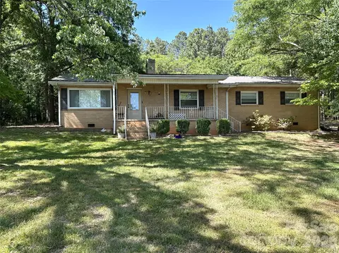 2307 Harris Henrietta Rd, Mooresboro, NC 28114