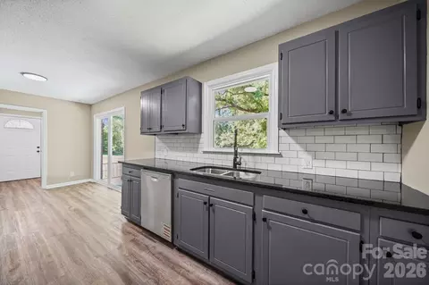 Kitchen - 502 E Geroid St, Salisbury, NC 28144 photo 2 of 2