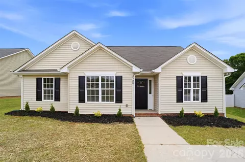 4228 Hey Rock Ct, Charlotte, NC 28269