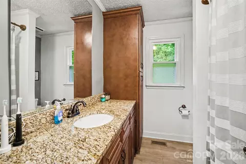 Bath - 847 E Chestnut St, Stanley, NC 28164 photo 1 of 1