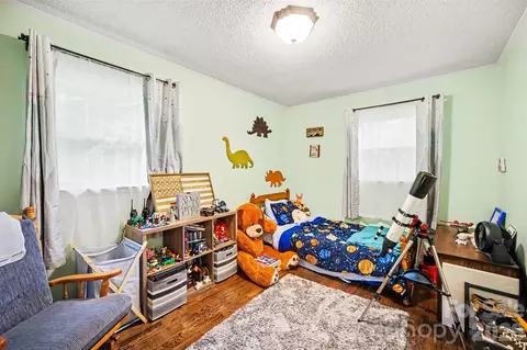 Bedroom - 847 E Chestnut St, Stanley, NC 28164 photo 3 of 4