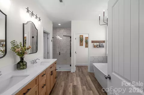 Bath - 5120 Pond Bluff Dr, Monroe, NC 28112 photo 1 of 3