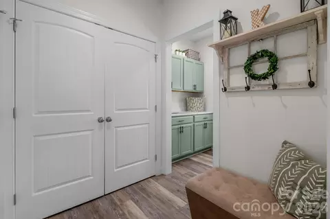 Entry Way - 5120 Pond Bluff Dr, Monroe, NC 28112 photo 5 of 8