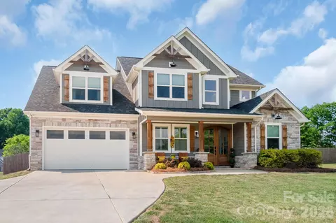 Exterior - 5120 Pond Bluff Dr, Monroe, NC 28112 photo 3 of 12