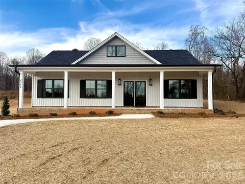 2341 Cherryville Rd, Cherryville, NC 28021