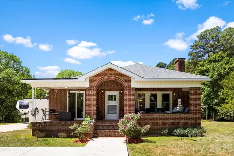 2030 S Point Rd, Belmont, NC 28012