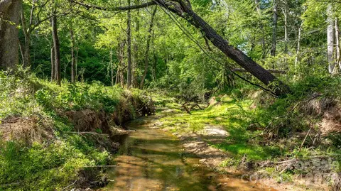 256 Long Leaf Pine Dr, Hiddenite, NC 28636 photo 8