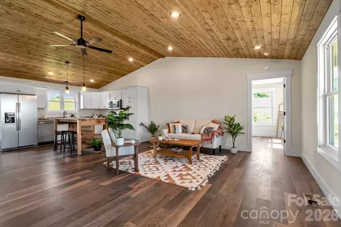 Living - 33 Pilgrims Path Ln, Alexander, NC 28701 photo 3 of 3