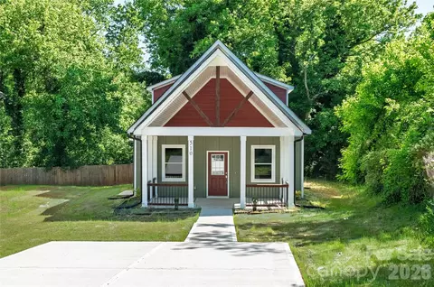 510 N Mulberry St, Cherryville, NC 28021