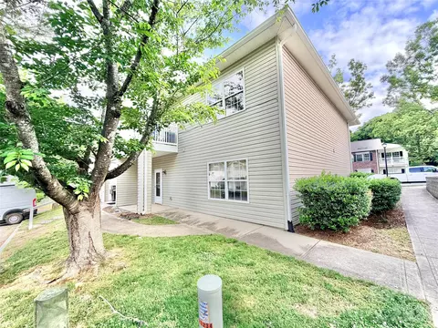 Exterior - 21230 Hickory St, Cornelius, NC 28031 photo 4 of 4