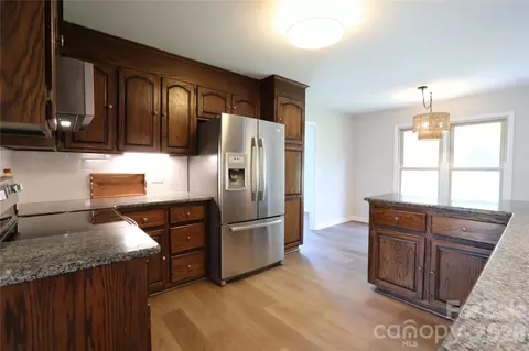 Kitchen - 12809 Pine Bluff Rd, Midland, NC 28107 photo 3 of 3