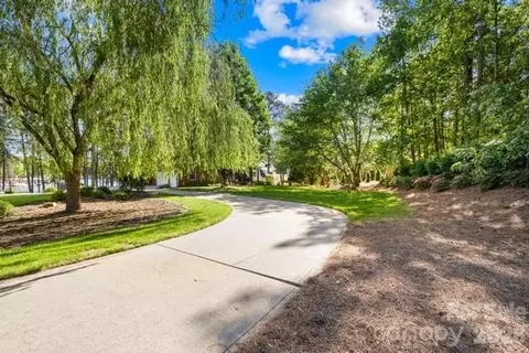 Exterior - 4292 Silver Eagle Ct, Denver, NC 28037 photo 4 of 6
