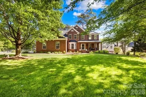 4292 Silver Eagle Ct, Denver, NC 28037