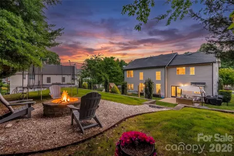 16027 Grafham Cir, Huntersville, NC 28078