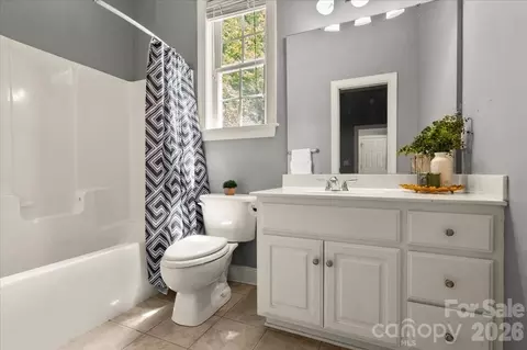 Bath - 411 Chapman St, Chesterfield, SC 29709 photo 5 of 5