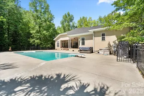 Exterior - 411 Chapman St, Chesterfield, SC 29709 photo 10 of 12