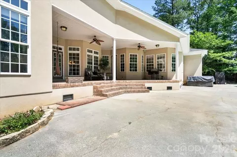 Exterior - 411 Chapman St, Chesterfield, SC 29709 photo 6 of 12