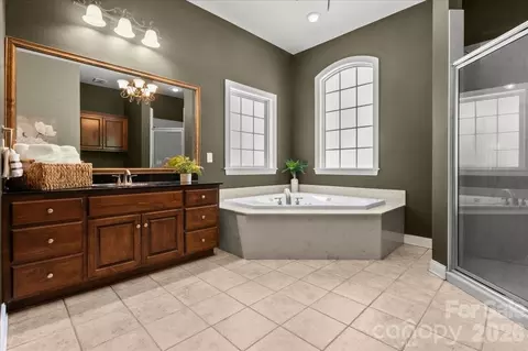 Bath - 411 Chapman St, Chesterfield, SC 29709 photo 1 of 5