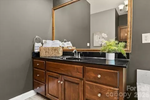 Bath - 411 Chapman St, Chesterfield, SC 29709 photo 3 of 5
