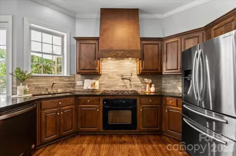 Kitchen - 411 Chapman St, Chesterfield, SC 29709 photo 3 of 6
