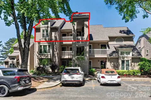 Exterior - 605 Portside Dr, Davidson, NC 28036 photo 2 of 3