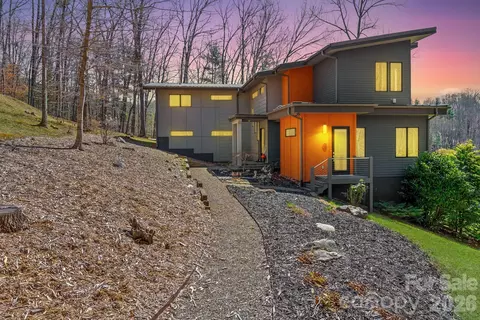 404 Amanda Dr, Mars Hill, NC 28754