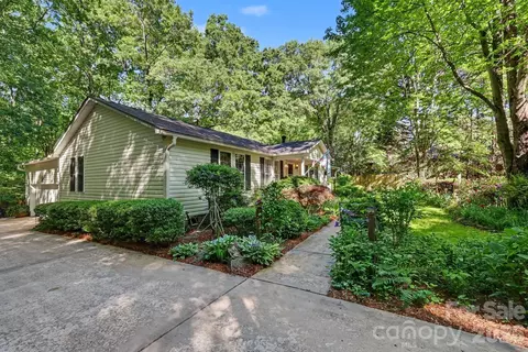 10112 Idlewild Rd, Matthews, NC 28105