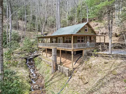 57 Grosbeak Trl, Sylva, NC 28779