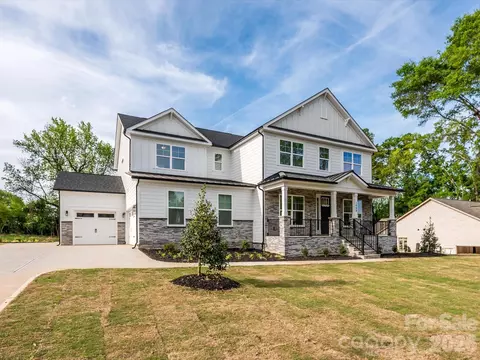 1646 Farrow Dr, Rock Hill, SC 29732