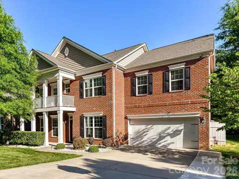 113 Hillandale Rd, Charlotte, NC 28270