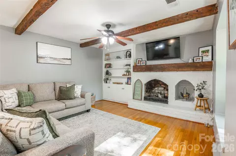 Living - 513 Mountainbrook Rd, Lancaster, SC 29720 photo 4 of 7