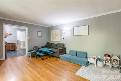 Living - 513 Mountainbrook Rd, Lancaster, SC 29720 photo 2 of 7
