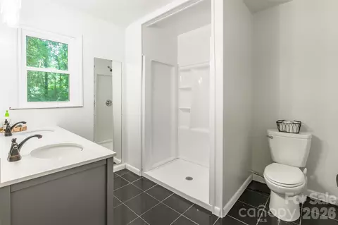 Bath - 513 Mountainbrook Rd, Lancaster, SC 29720 photo 1 of 5