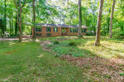 Exterior - 513 Mountainbrook Rd, Lancaster, SC 29720 photo 2 of 8