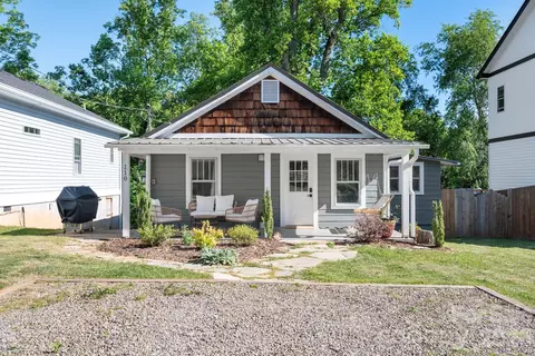 110 Le An Hurst 2 Rd #2, Asheville, NC 28803