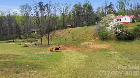 337 Town Mountain Rd, Hayesville, NC 28904
