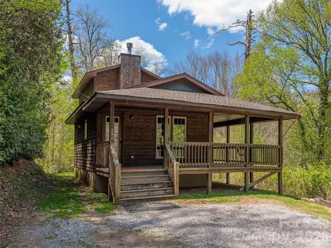 240 Plott Balsam Rd, Maggie Valley, NC 28751