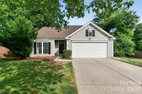 105 N Willow Ct, Mount Holly, NC 28120