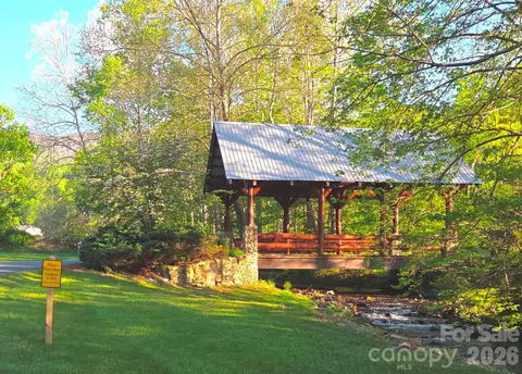 50 Turtle Rock 6 Ln #6, Waynesville, NC 28785