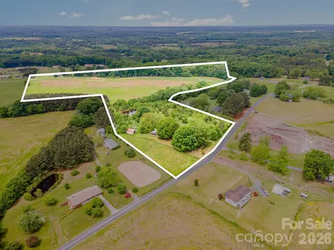 32242 Chapel Rd, Albemarle, NC 28001